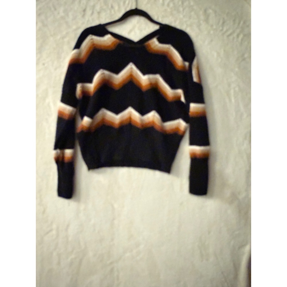Chevron Striped V-Neck Sweater Black Orange Criss Cross Back Knit J4M1728S